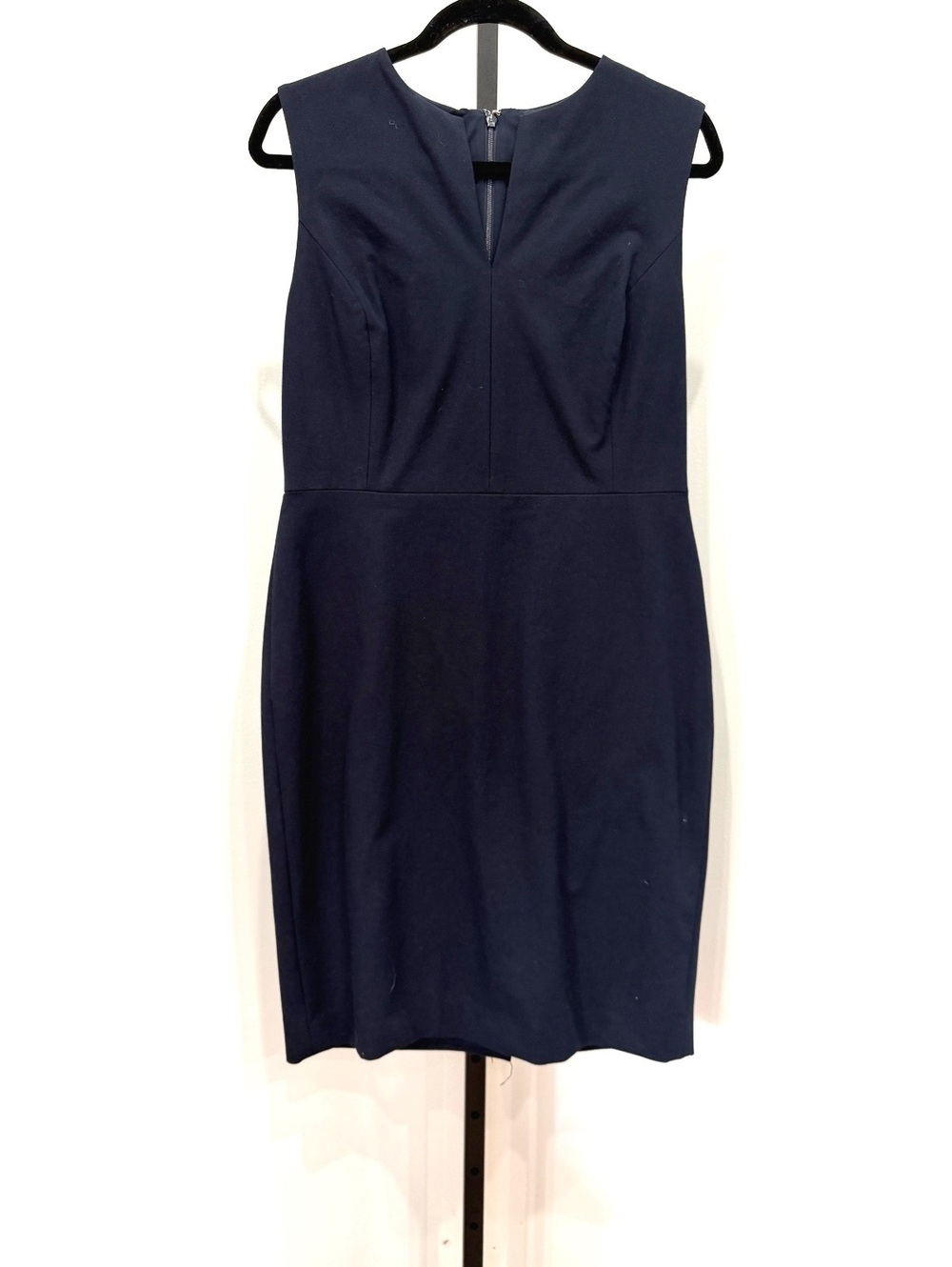Nordstrom Signature 10 Classic Navy Sleeveless Sheath Dress